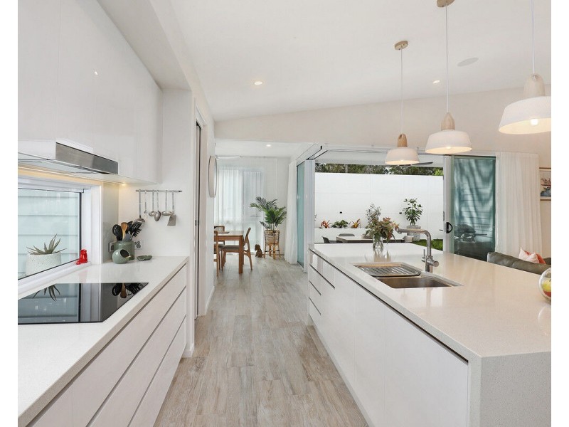 210/40 Menzies Drive, Pacific Paradise QLD 4564