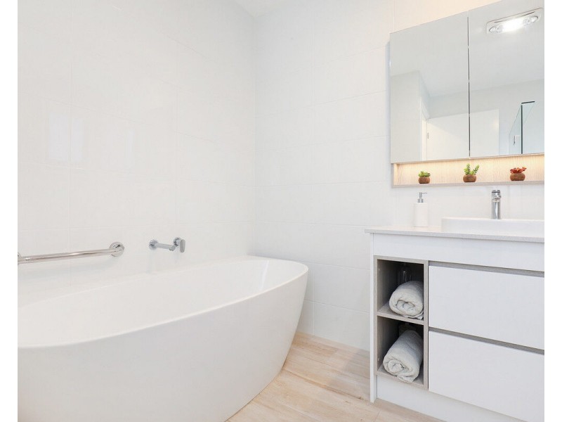 52/40 Menzies Drive, Pacific Paradise QLD 4564