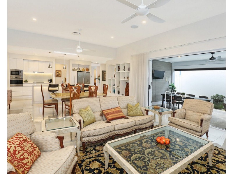 17/40 Menzies Drive, Pacific Paradise QLD 4564