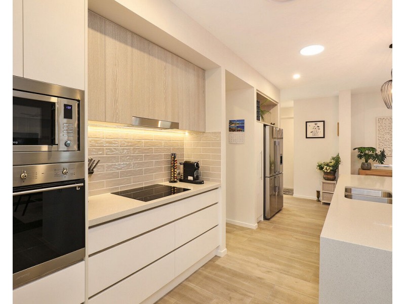 40/40 Menzies Drive, Pacific Paradise QLD 4564