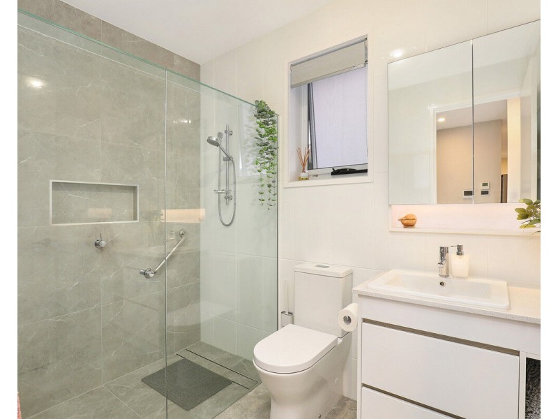 40/40 Menzies Drive, Pacific Paradise QLD 4564