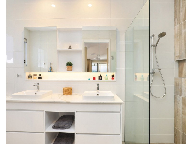 137/40 Menzies Drive, Pacific Paradise QLD 4564