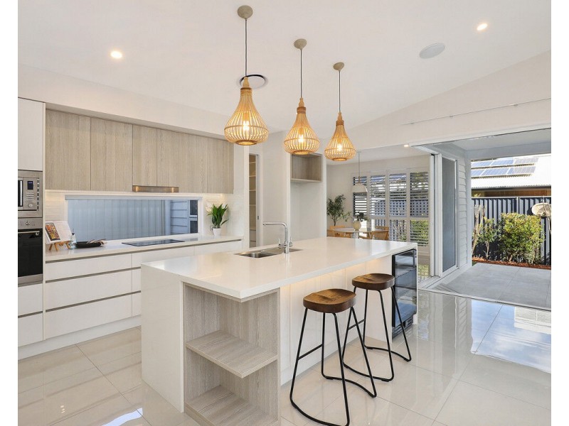 2/40 Menzies Drive, Pacific Paradise QLD 4564