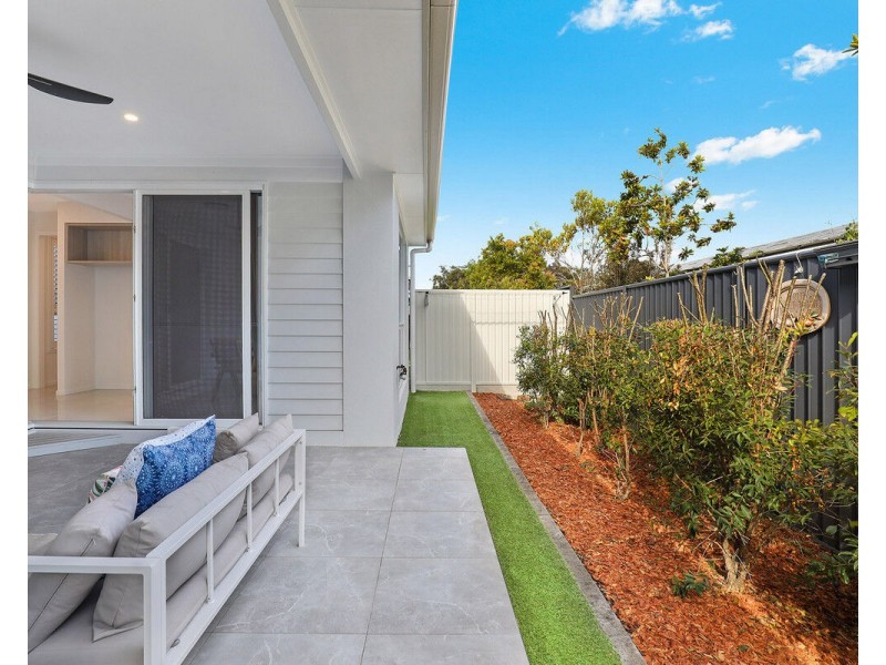 2/40 Menzies Drive, Pacific Paradise QLD 4564
