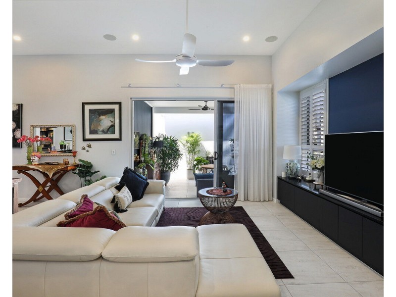 197/40 Menzies Drive, Pacific Paradise QLD 4564