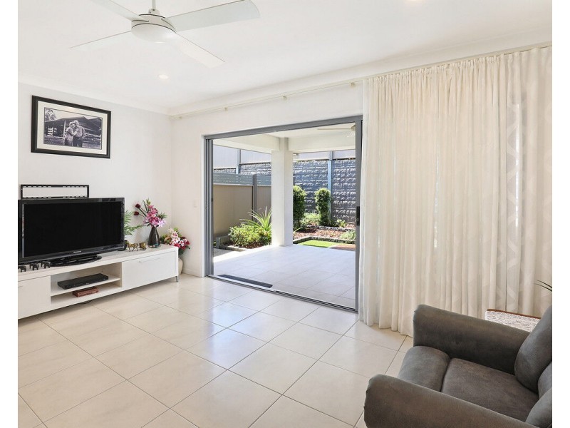 24/1 Halcyon Way, Bli Bli QLD 4560