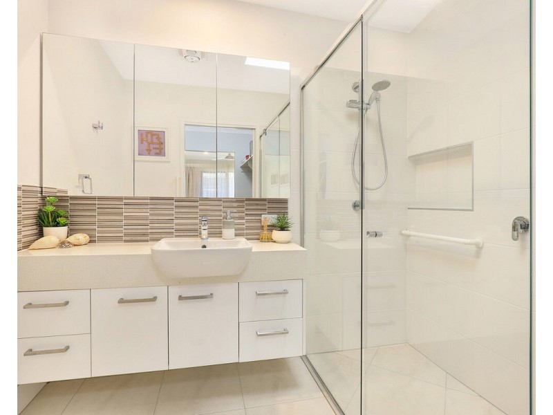 24/1 Halcyon Way, Bli Bli QLD 4560