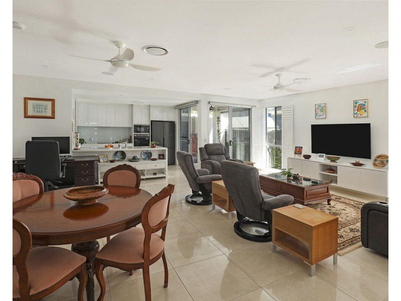 11/596 David Low Way, Pacific Paradise QLD 4564