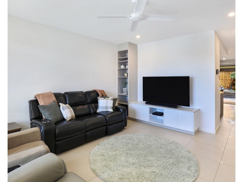 4/596 David Low Way, Pacific Paradise QLD 4564