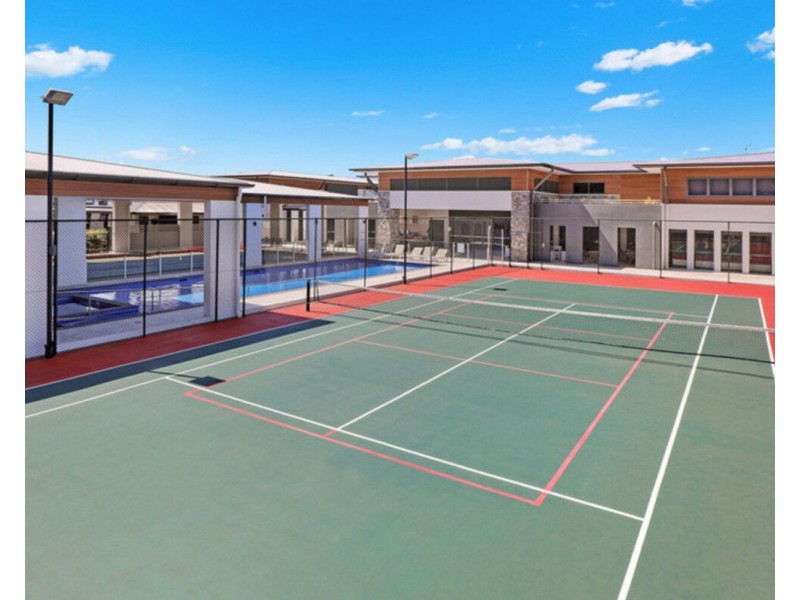 4/596 David Low Way, Pacific Paradise QLD 4564