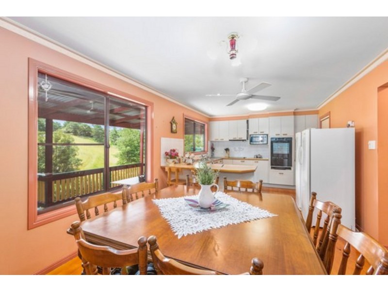 79 Malabar  Avenue, Uki NSW 2484