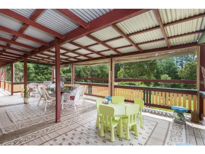 79 Malabar  Avenue, Uki NSW 2484