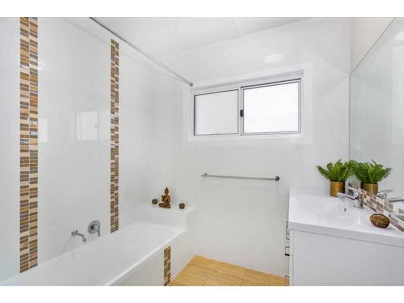 16 Colonial Drive, Condong NSW 2484