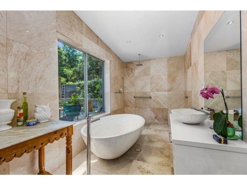 67 Braeside Drive, Uki NSW 2484