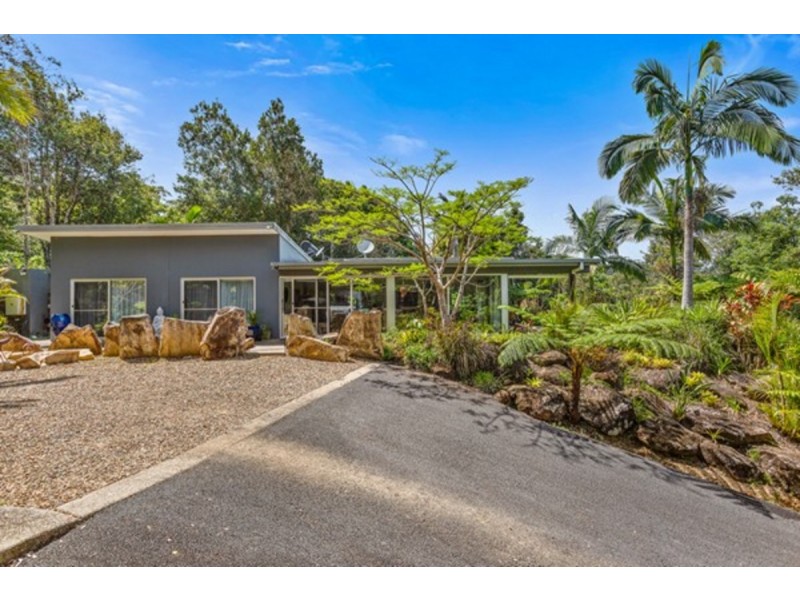 67 Braeside Drive, Uki NSW 2484