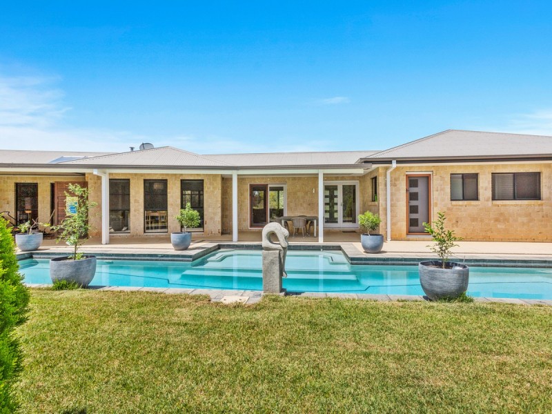 48 Booyong Place, Nobbys Creek NSW 2484