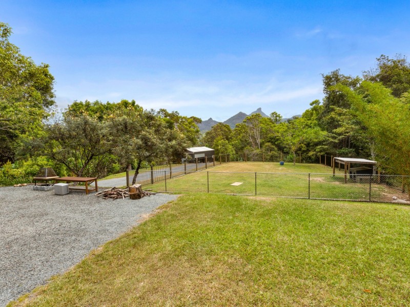 135 Braeside Drive, Uki NSW 2484