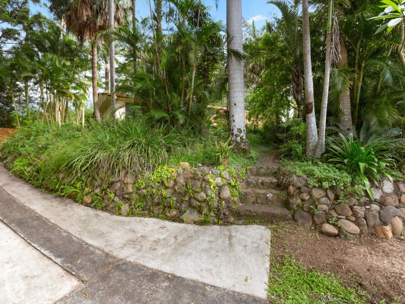 10 Old Convent Road, Uki NSW 2484