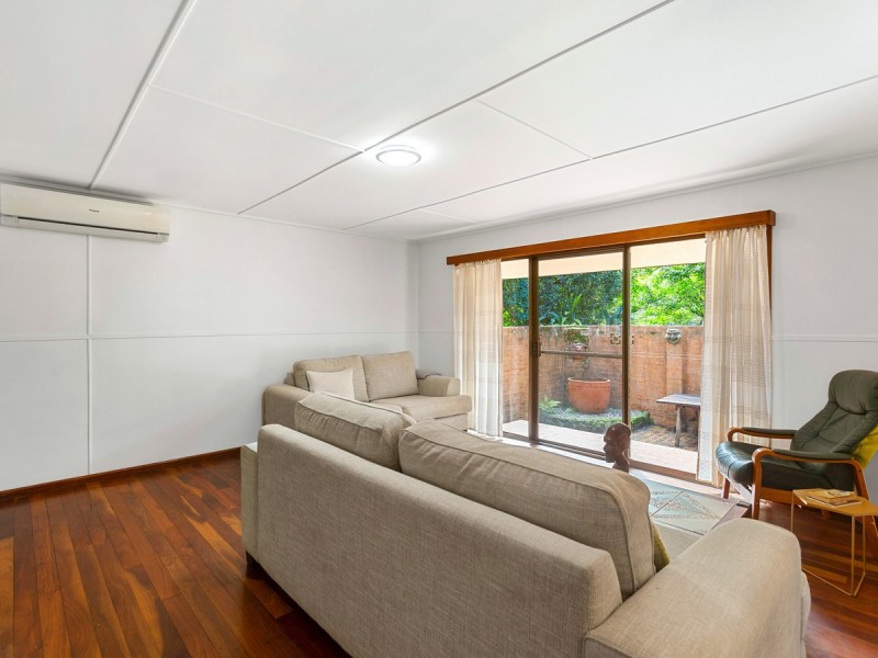 10 Old Convent Road, Uki NSW 2484