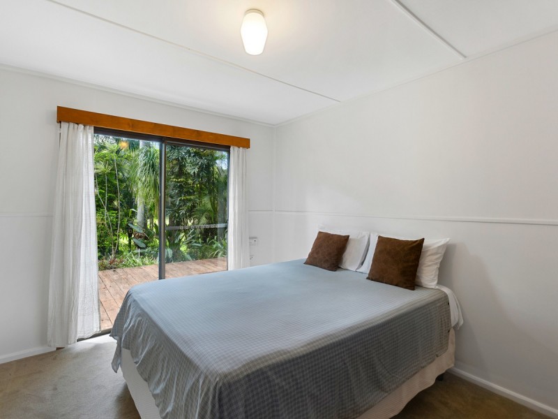 10 Old Convent Road, Uki NSW 2484