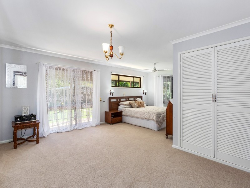 127 Smiths Creek Road, Uki NSW 2484
