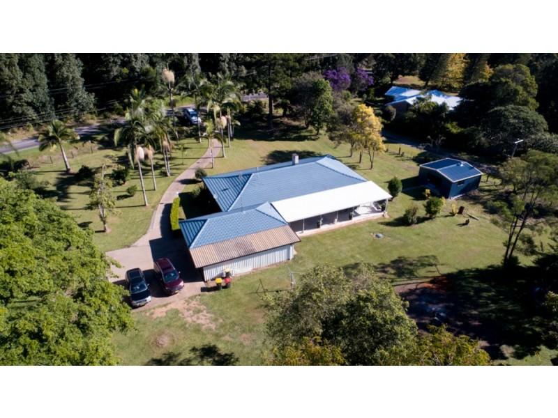 127 Smiths Creek Road, Uki NSW 2484