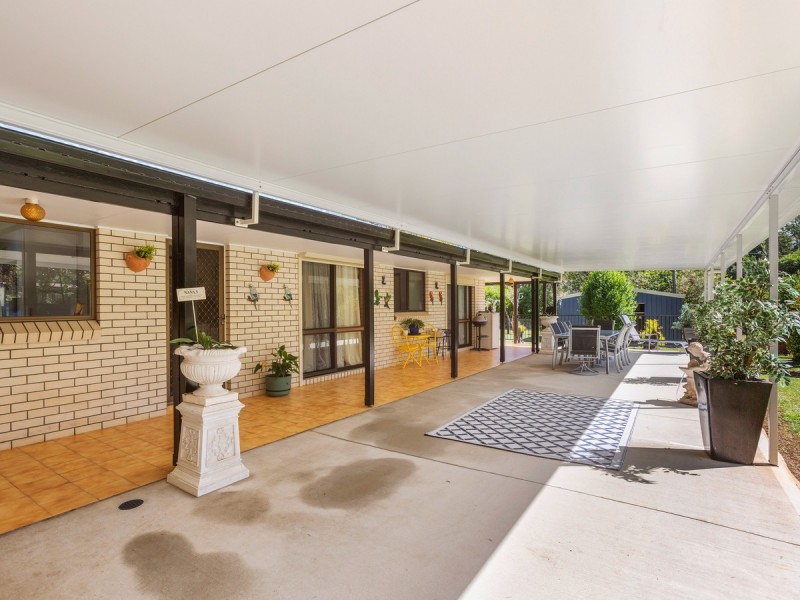 127 Smiths Creek Road, Uki NSW 2484