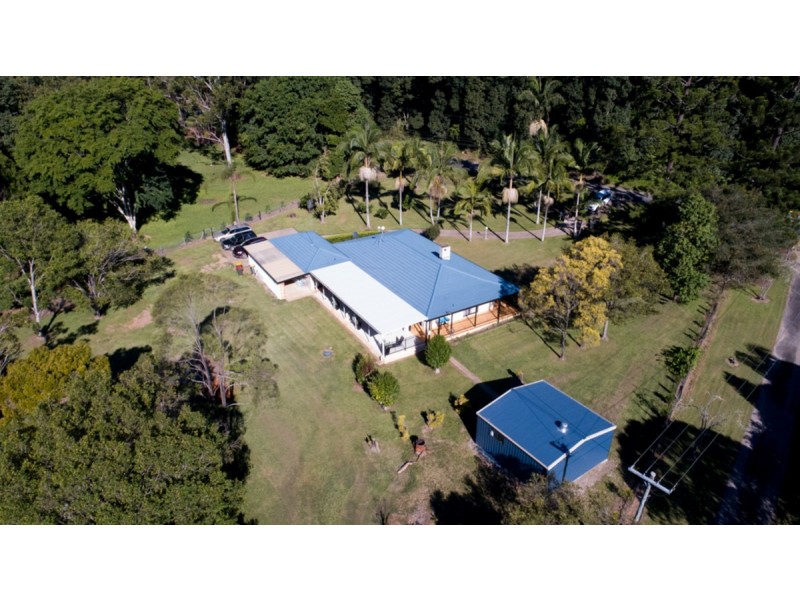 127 Smiths Creek Road, Uki NSW 2484