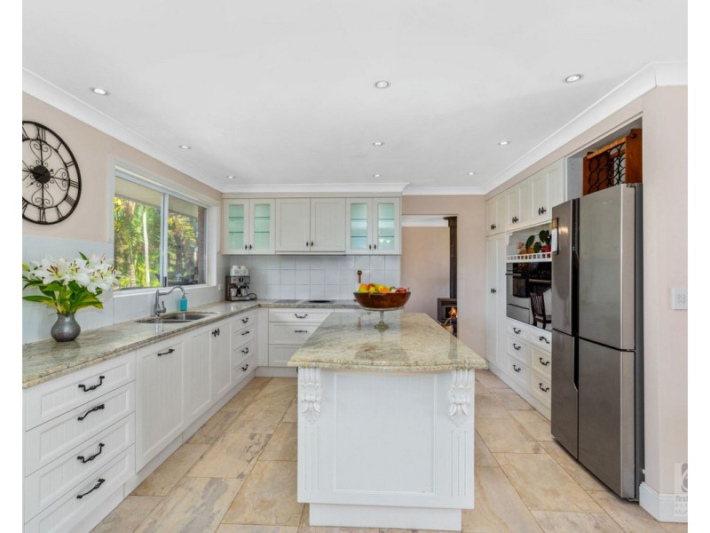 191 Pinnacle Road, Pumpenbil NSW 2484