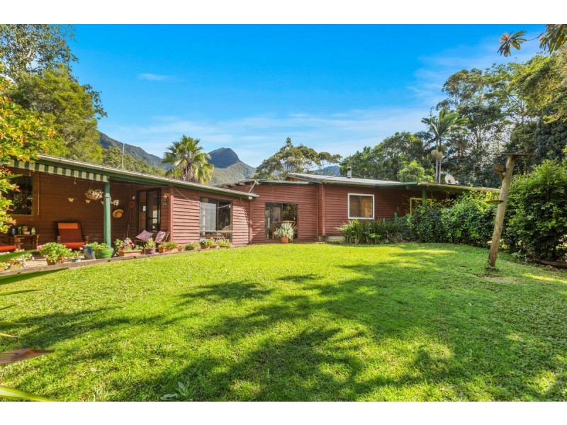 37 Kirbys Road, Limpinwood NSW 2484