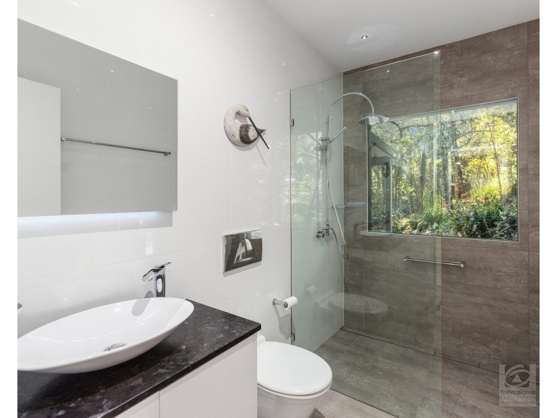 19 McCallum  Place, Uki NSW 2484