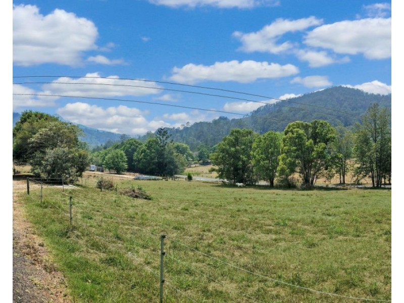44 Byrrill Creek Road, Uki NSW 2484