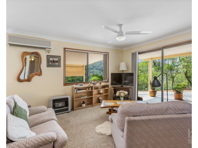 44 Byrrill Creek Road, Uki NSW 2484