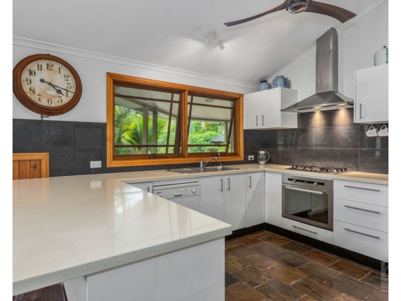 34 Bonnydoon Road, Uki NSW 2484