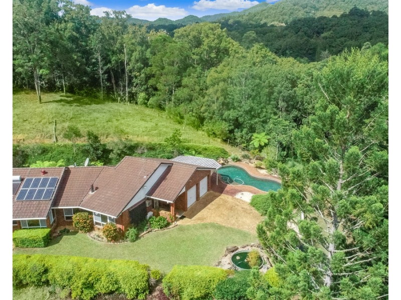 36 Meadow Place, Uki NSW 2484