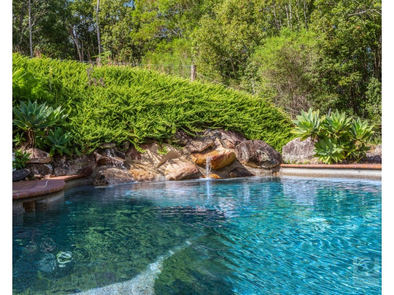 36 Meadow Place, Uki NSW 2484