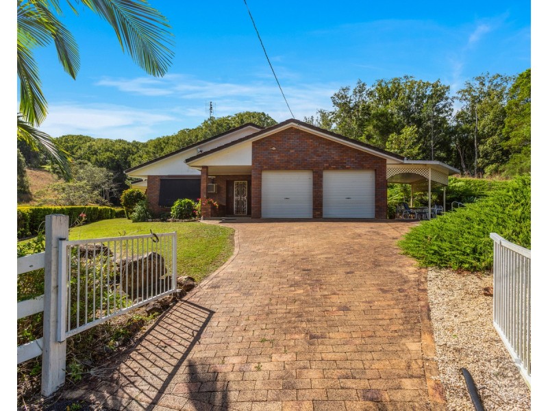 36 Meadow Place, Uki NSW 2484