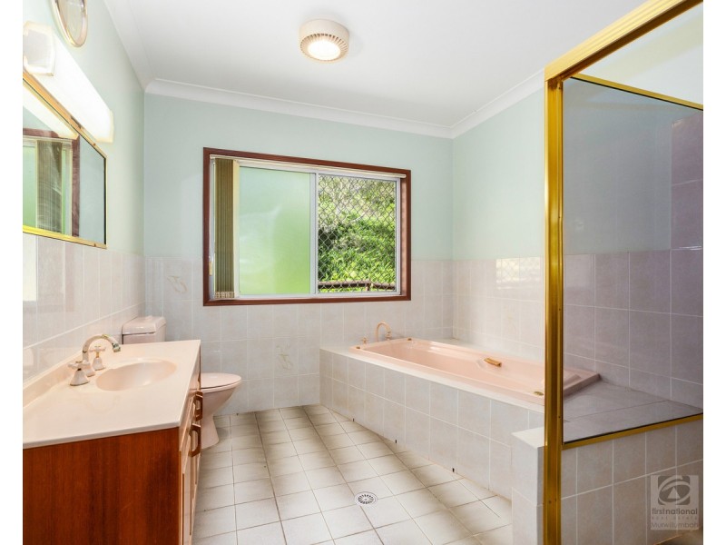 36 Meadow Place, Uki NSW 2484