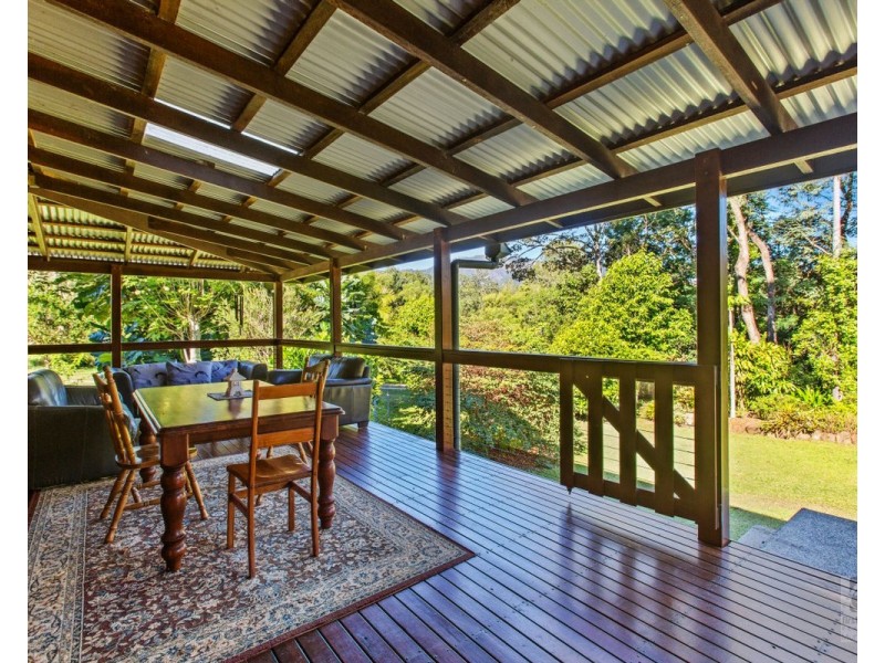 527 Commissioners Creek Road, Commissioners Creek NSW 2484