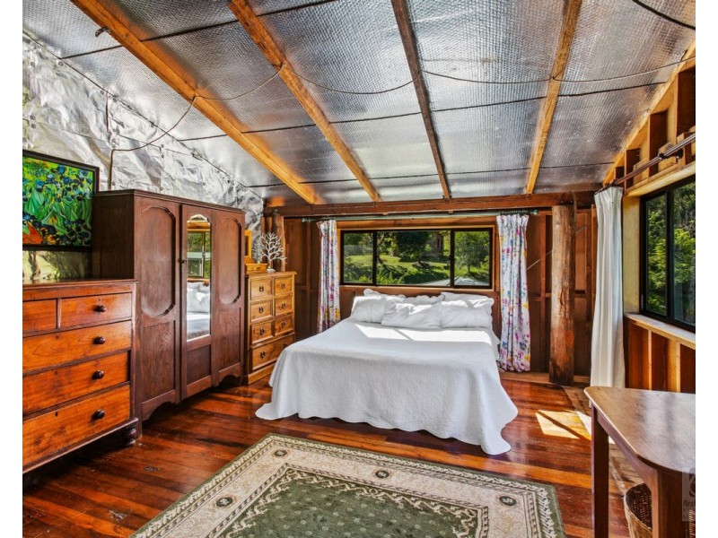 527 Commissioners Creek Road, Commissioners Creek NSW 2484