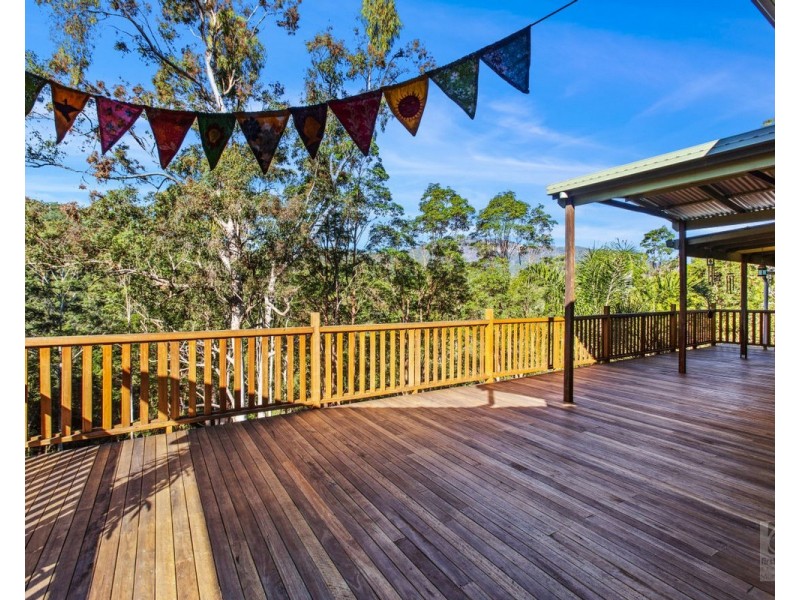 527 Commissioners Creek Road, Commissioners Creek NSW 2484