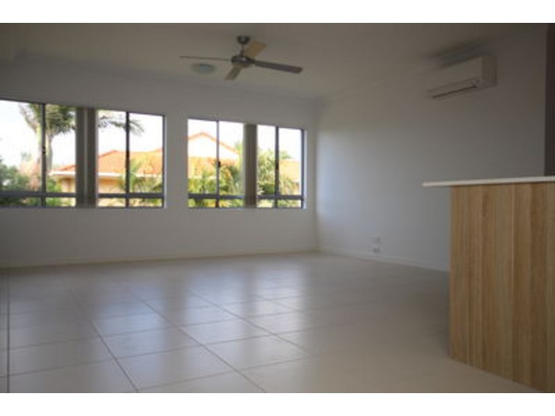 425 Pine Ridge Road, Runaway Bay QLD 4216