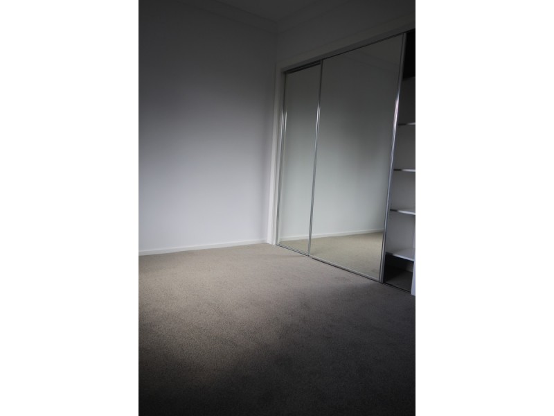 1/425 Pine Ridge Road, Runaway Bay QLD 4216