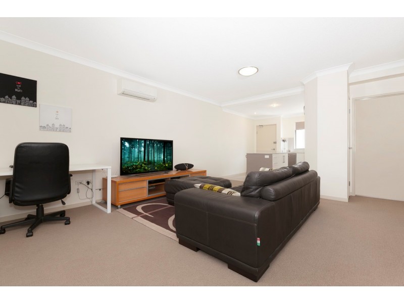 1/9 Victor Street, Holland Park West QLD 4121