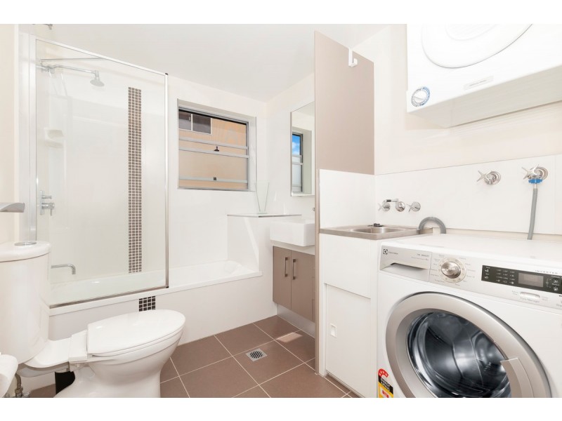 1/9 Victor Street, Holland Park West QLD 4121