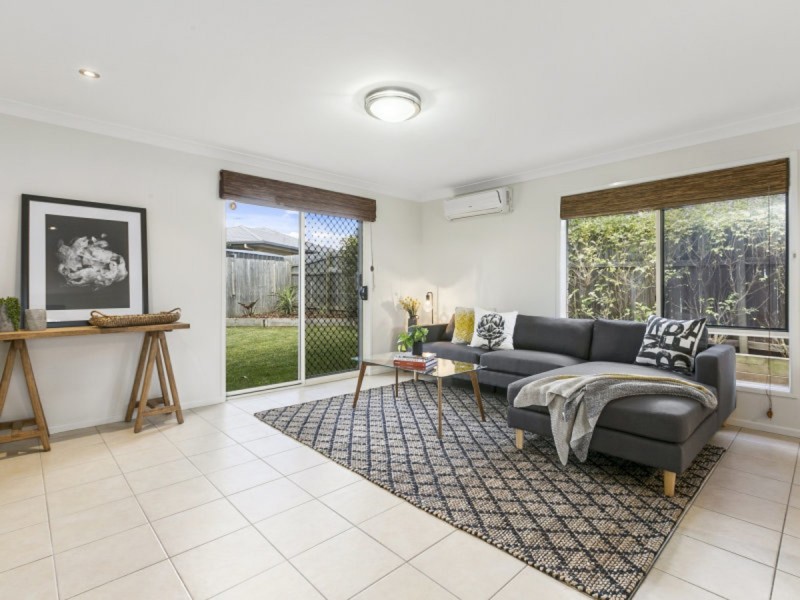 12 Creswick Close, Manly West QLD 4179