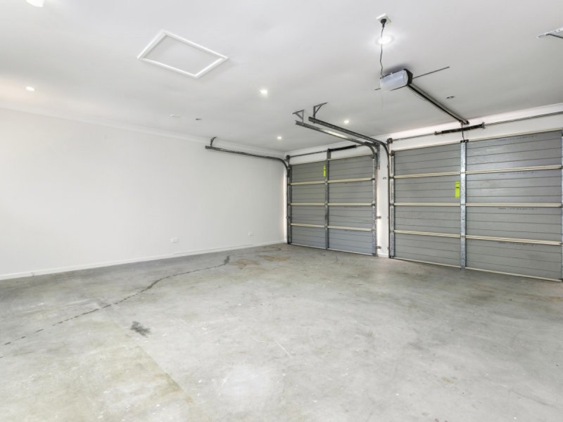 12 Creswick Close, Manly West QLD 4179