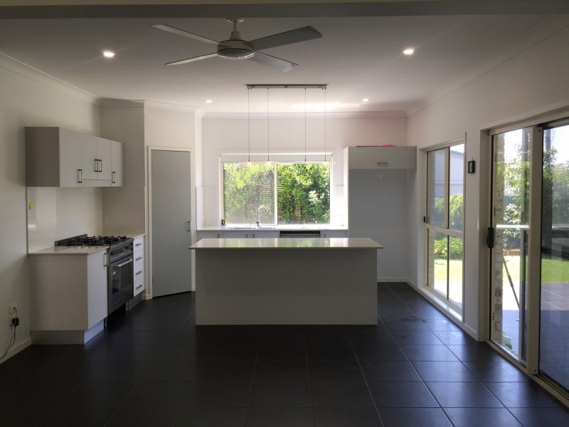 1 Tristania Road, Kenmore QLD 4069