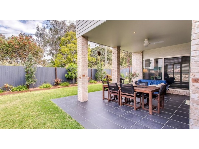 1 Tristania Road, Kenmore QLD 4069