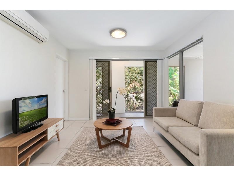 13/11 Riding Road, Hawthorne QLD 4171